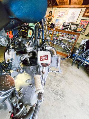 Triumph, dovoz USA — foto 8 z 8