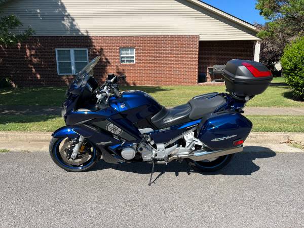 2016 Yamaha, dovoz USA — foto 5 z 8