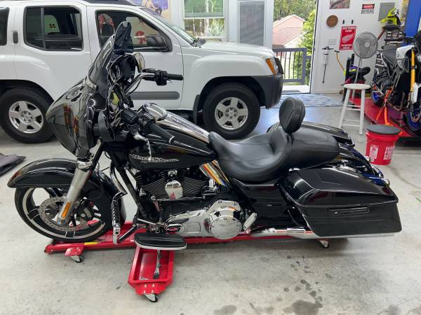 2015 Harley-Davidson, dovoz USA — foto 3 z 12
