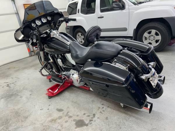 2015 Harley-Davidson, dovoz USA — foto 4 z 12