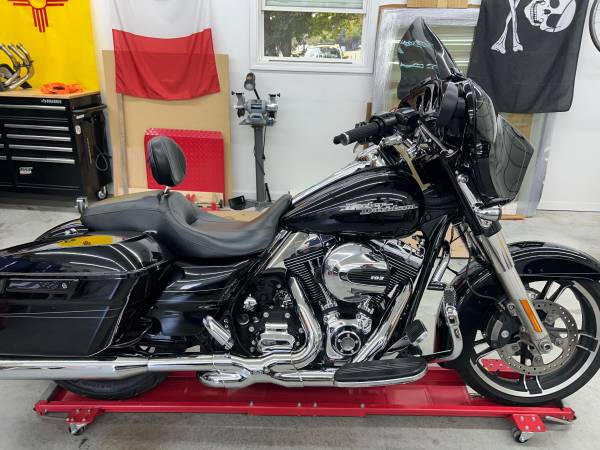 2015 Harley-Davidson, dovoz USA — foto 7 z 12