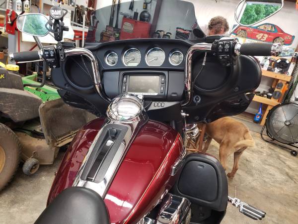 2017 Harley-Davidson, dovoz USA — foto 4 z 12