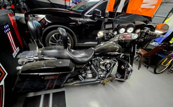 2006 Harley-Davidson, dovoz USA — foto 3 z 7