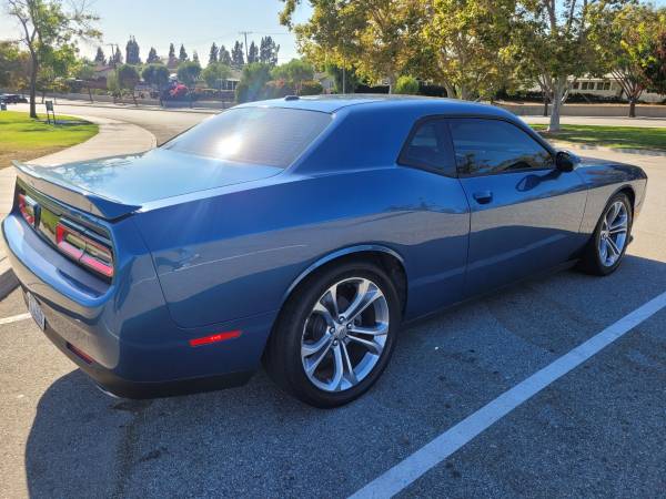 2020 Dodge, dovoz USA — foto 3 z 12