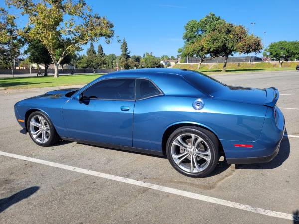 2020 Dodge, dovoz USA — foto 8 z 12