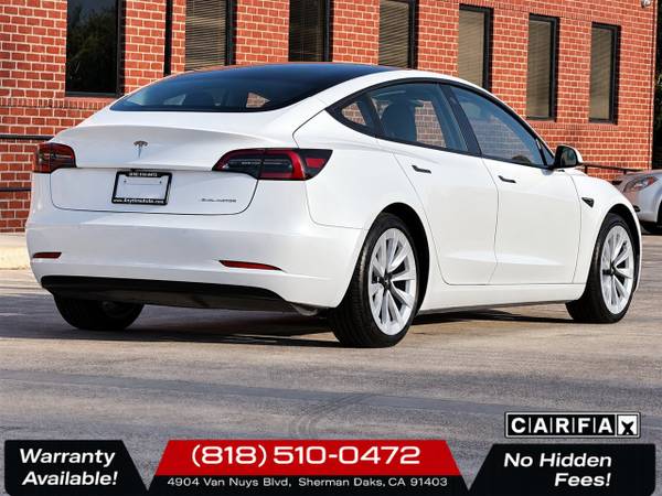 2022 Tesla, dovoz USA — foto 5 z 12