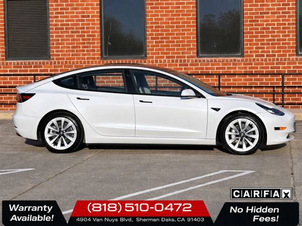 2022 Tesla, dovoz USA — foto 6 z 12