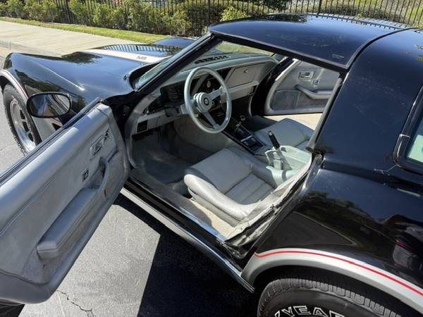 1978 Corvette Pace Car, dovoz USA — foto 3 z 10