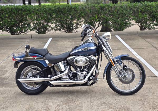 2003 Harley-Davidson, dovoz USA — foto 8 z 12