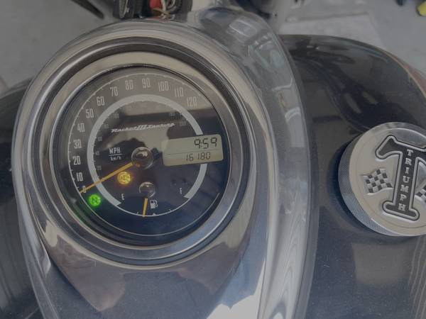 2014 Triumph, dovoz USA — foto 4 z 5