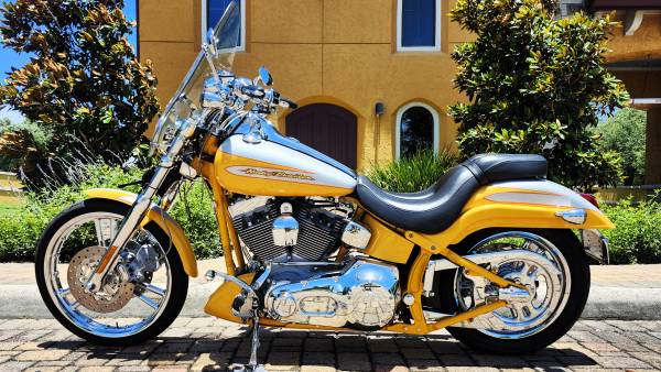 2004 Harley-Davidson, dovoz USA — foto 2 z 12