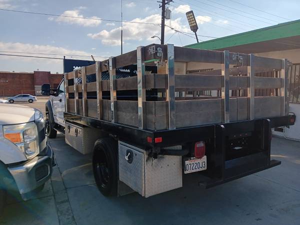2022 Ford, dovoz USA — foto 4 z 12