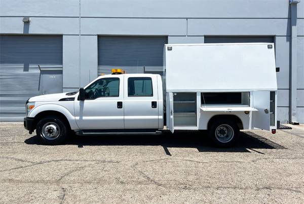 2011 Ford, dovoz USA — foto 8 z 10