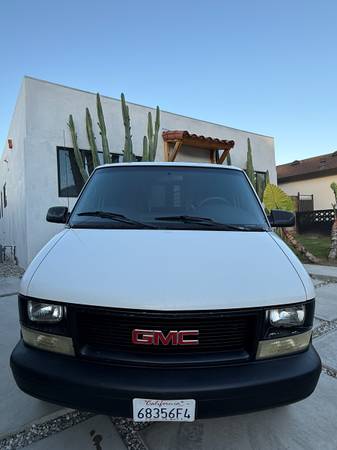 2002 GMC, dovoz USA — foto 2 z 12