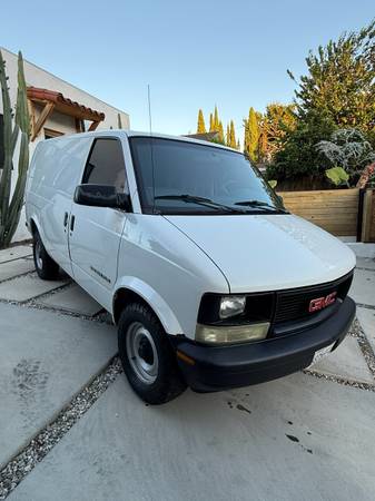 2002 GMC, dovoz USA — foto 3 z 12