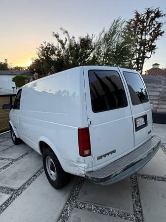 2002 GMC, dovoz USA — foto 4 z 12