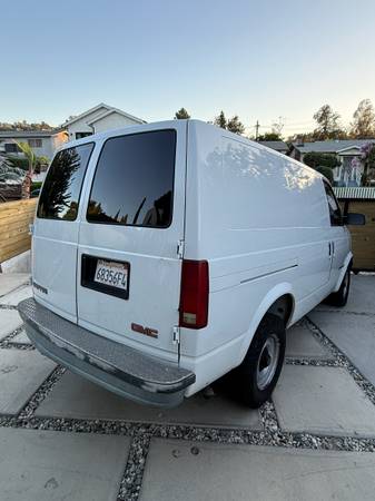 2002 GMC, dovoz USA — foto 6 z 12