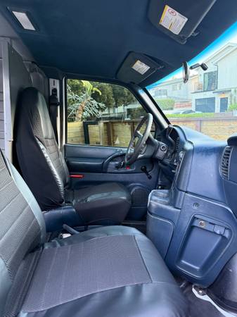 2002 GMC, dovoz USA — foto 7 z 12