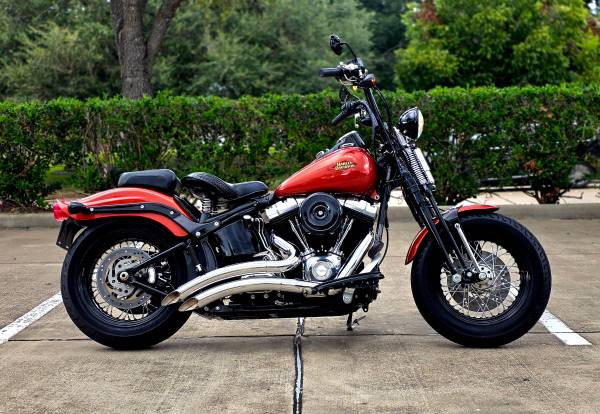 2011 Harley-Davidson, dovoz USA — foto 2 z 12