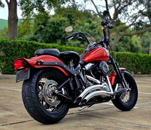 2011 Harley-Davidson, dovoz USA — foto 4 z 12