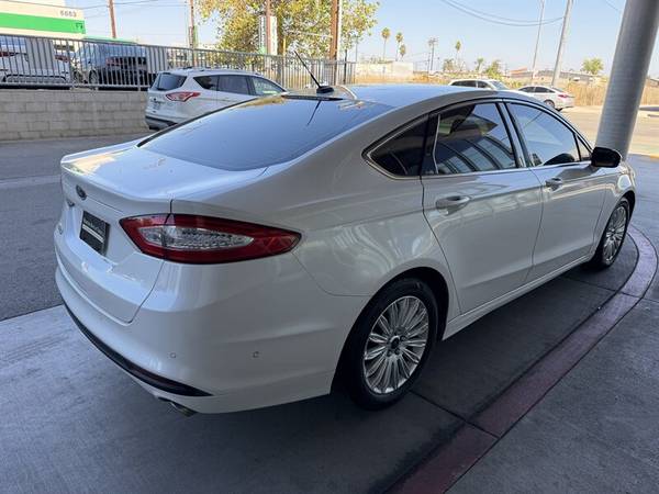 2014 Ford, dovoz USA — foto 6 z 12