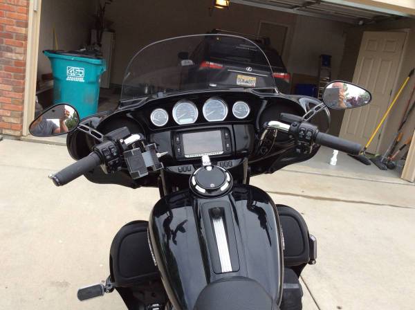 2014 Harley-Davidson, dovoz USA — foto 5 z 6