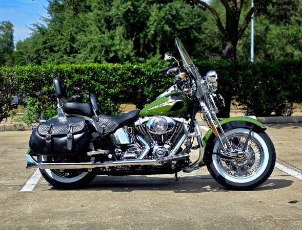 2003 Harley-Davidson, dovoz USA — foto 2 z 12