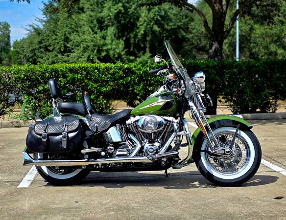 2003 Harley-Davidson, dovoz USA — foto 3 z 12