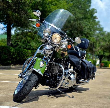 2003 Harley-Davidson, dovoz USA — foto 6 z 12