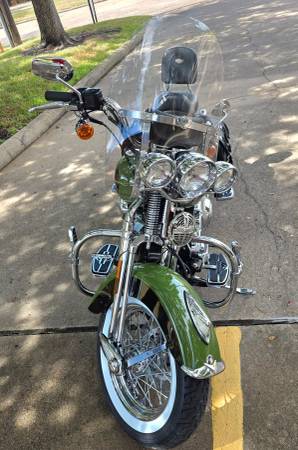 2003 Harley-Davidson, dovoz USA — foto 9 z 12