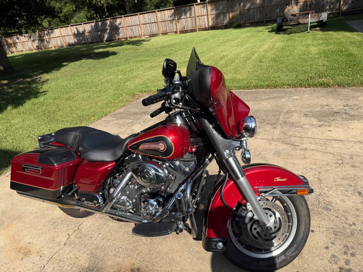 2007 Harley-Davidson, dovoz USA — foto 4 z 8
