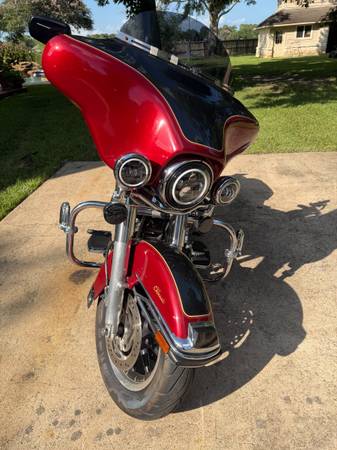 2007 Harley-Davidson, dovoz USA — foto 5 z 8