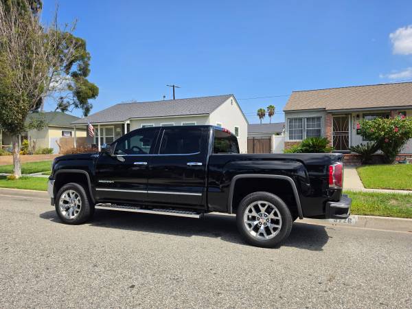 2018 GMC, dovoz USA — foto 3 z 12