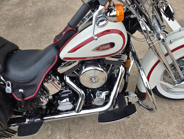 1997 Harley-Davidson, dovoz USA — foto 8 z 12