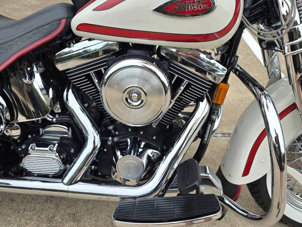 1997 Harley-Davidson, dovoz USA — foto 9 z 12