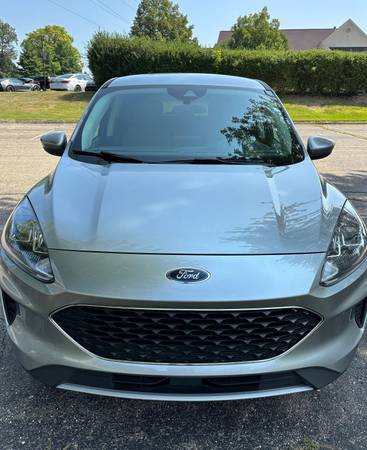 2021 Ford, dovoz USA — foto 3 z 12