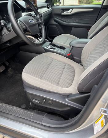 2021 Ford, dovoz USA — foto 5 z 12