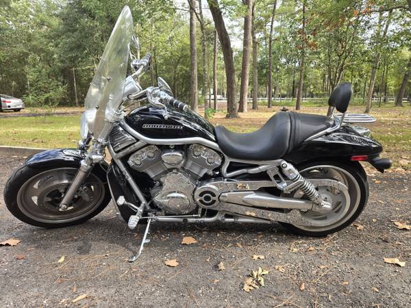 2007 Harley-Davidson, dovoz USA — foto 2 z 7
