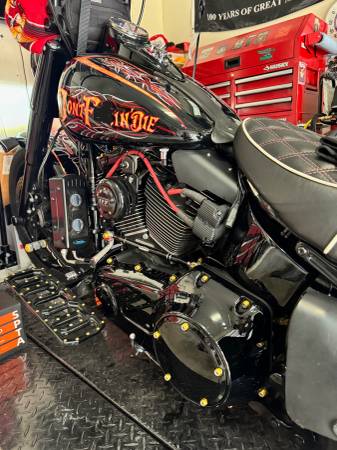 2016 Harley-Davidson, dovoz USA — foto 8 z 12