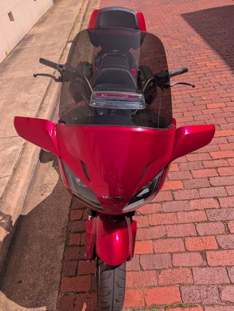 2014 Harley-Davidson, dovoz USA — foto 4 z 12