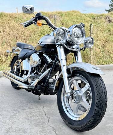 2003 Harley-Davidson, dovoz USA — foto 3 z 11