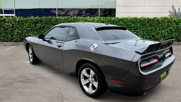 2020 Dodge, dovoz USA — foto 3 z 12