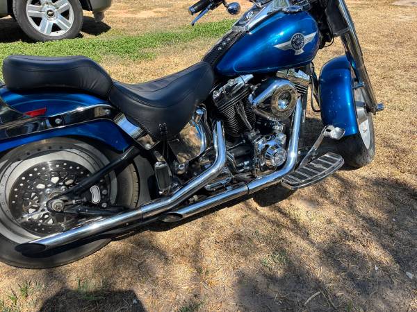 2004 Harley-Davidson, dovoz USA — foto 3 z 3