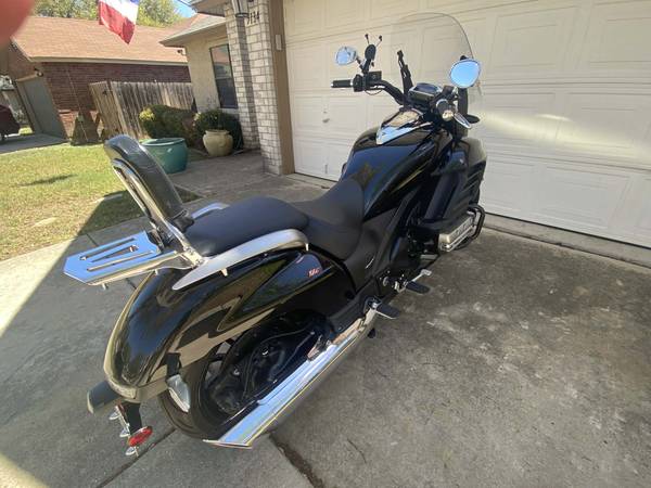 2014 Harley-Davidson, dovoz USA — foto 7 z 11