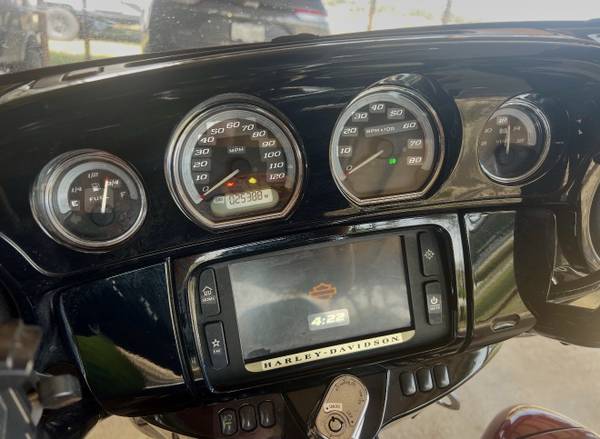 2017 Harley-Davidson, dovoz USA — foto 3 z 6