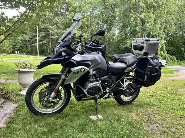 2016 BMW, dovoz USA — foto 3 z 3