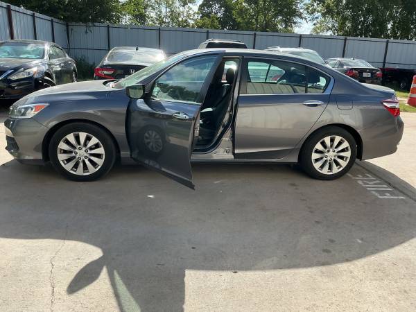 2017 Honda, dovoz USA — foto 5 z 6
