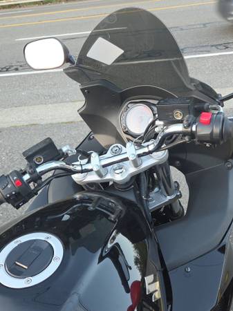 2011 Suzuki, dovoz USA — foto 7 z 12