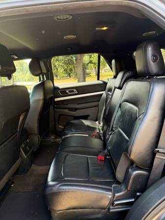 2016 Ford, dovoz USA — foto 5 z 7