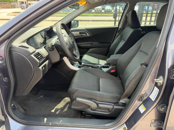 2015 Honda, dovoz USA — foto 9 z 12